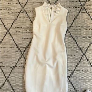 Elegant White Sleeveless Dress